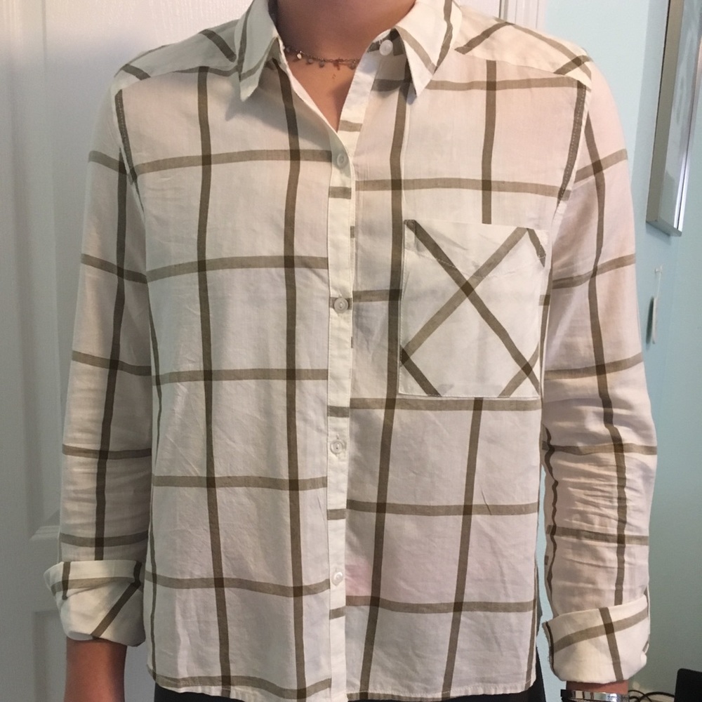 Cropped button up